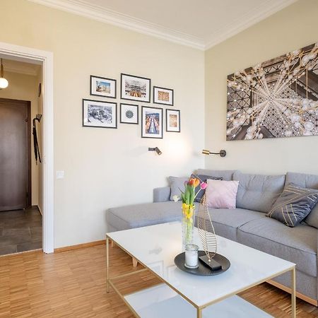 Sunrise 1Bdrm View Apartment Ndk Congress Centre Sofia Esterno foto