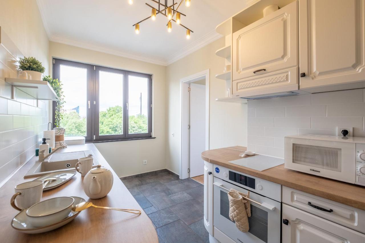 Sunrise 1Bdrm View Apartment Ndk Congress Centre Sofia Esterno foto