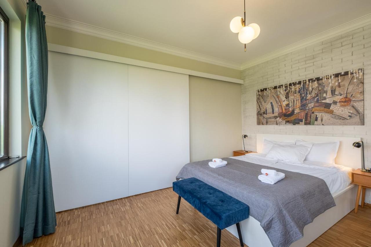 Sunrise 1Bdrm View Apartment Ndk Congress Centre Sofia Esterno foto